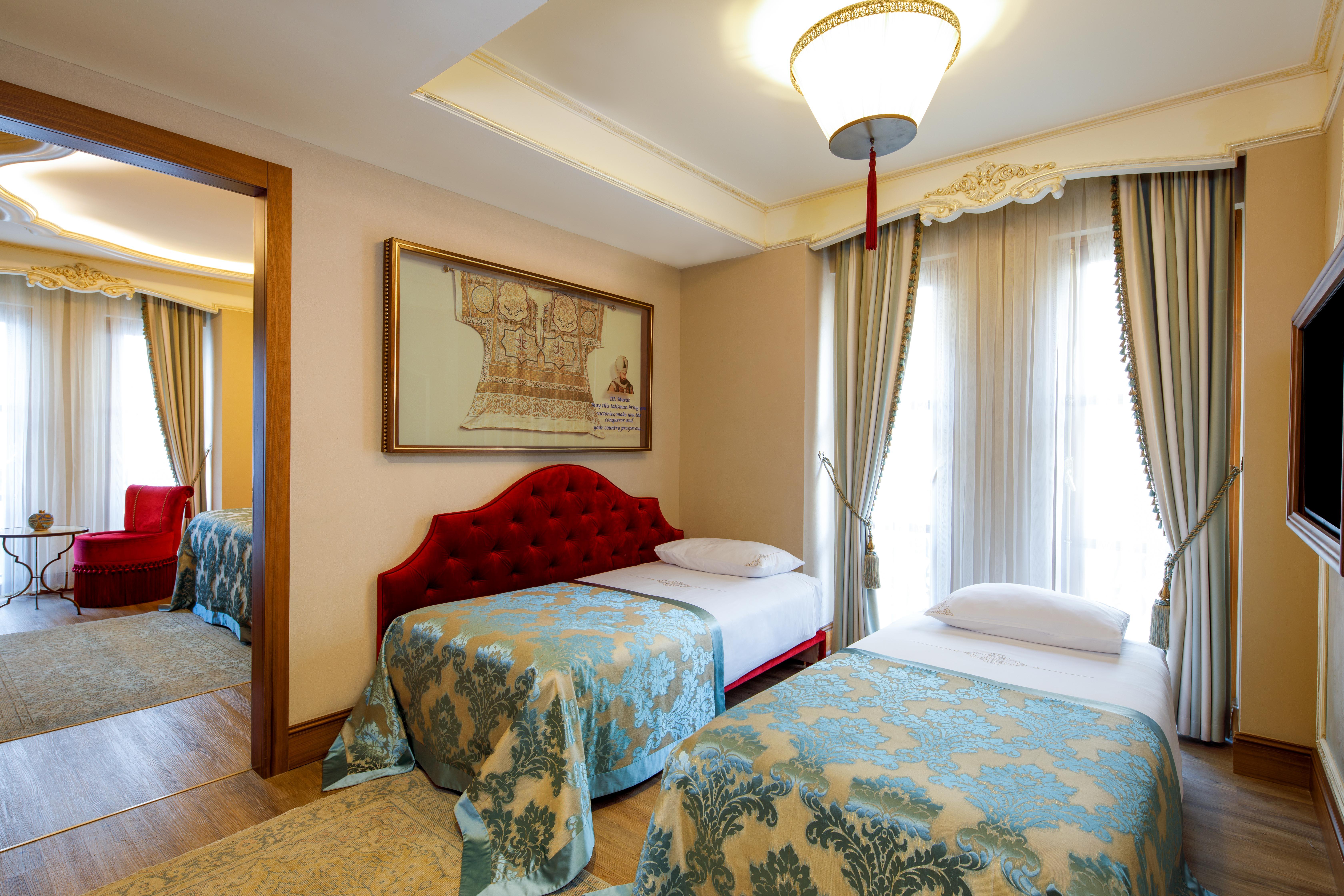 Romance Boutique Class מלון 4*
